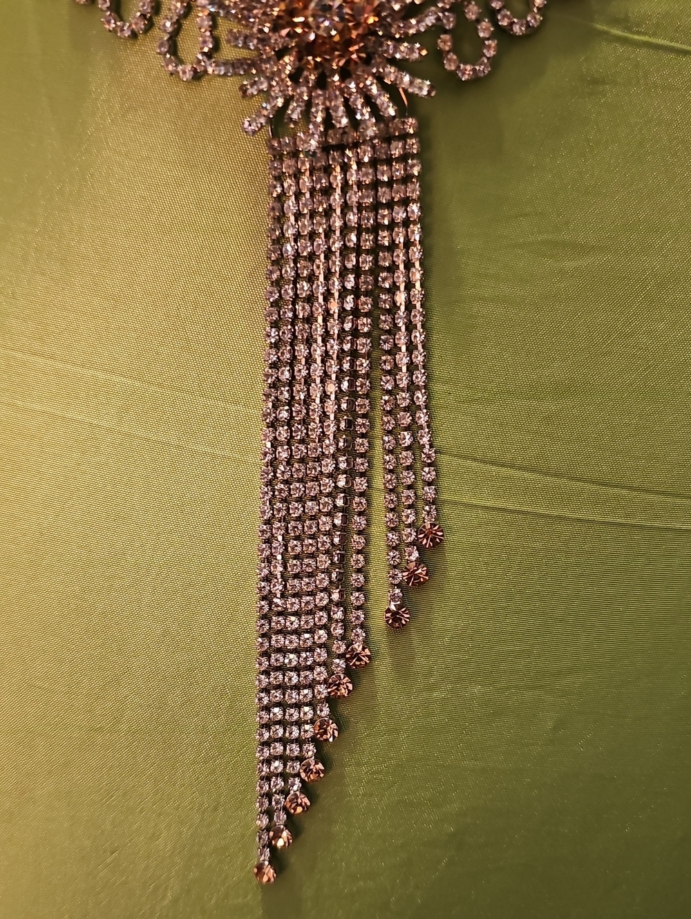 Beautiful Cascade Rhinestone Necklace - Picture 4 of 5